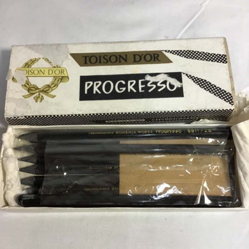 Pencil Box D/dor Mdm